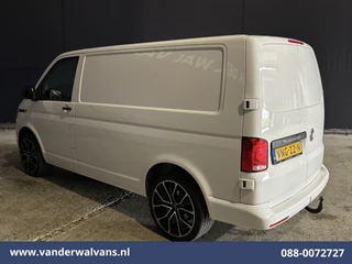 Volkswagen Transporter 2021 - 2.0 TDI L1H1 Euro6 Airco | Apple Carplay | Cruisecontrol | LM-velgen | Trekhaak | Parkeersensoren bild 8