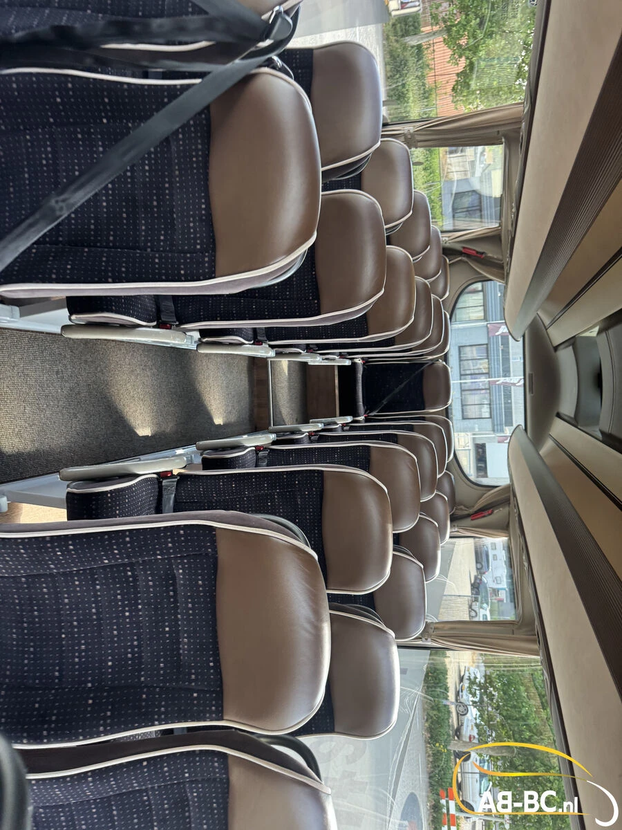 Iveco Magelys 51 Seats EURO 6 2016 image 48