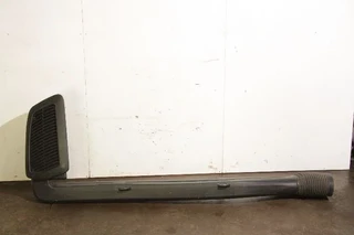 Mercedes-Benz - Body & Chassis Parts Luchtinlaat cabine MB MP4 na sprzedaż