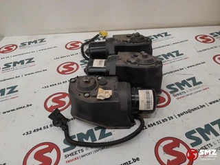 DAF N/A - Set van 3 ruitenwissermotors DAF image 2