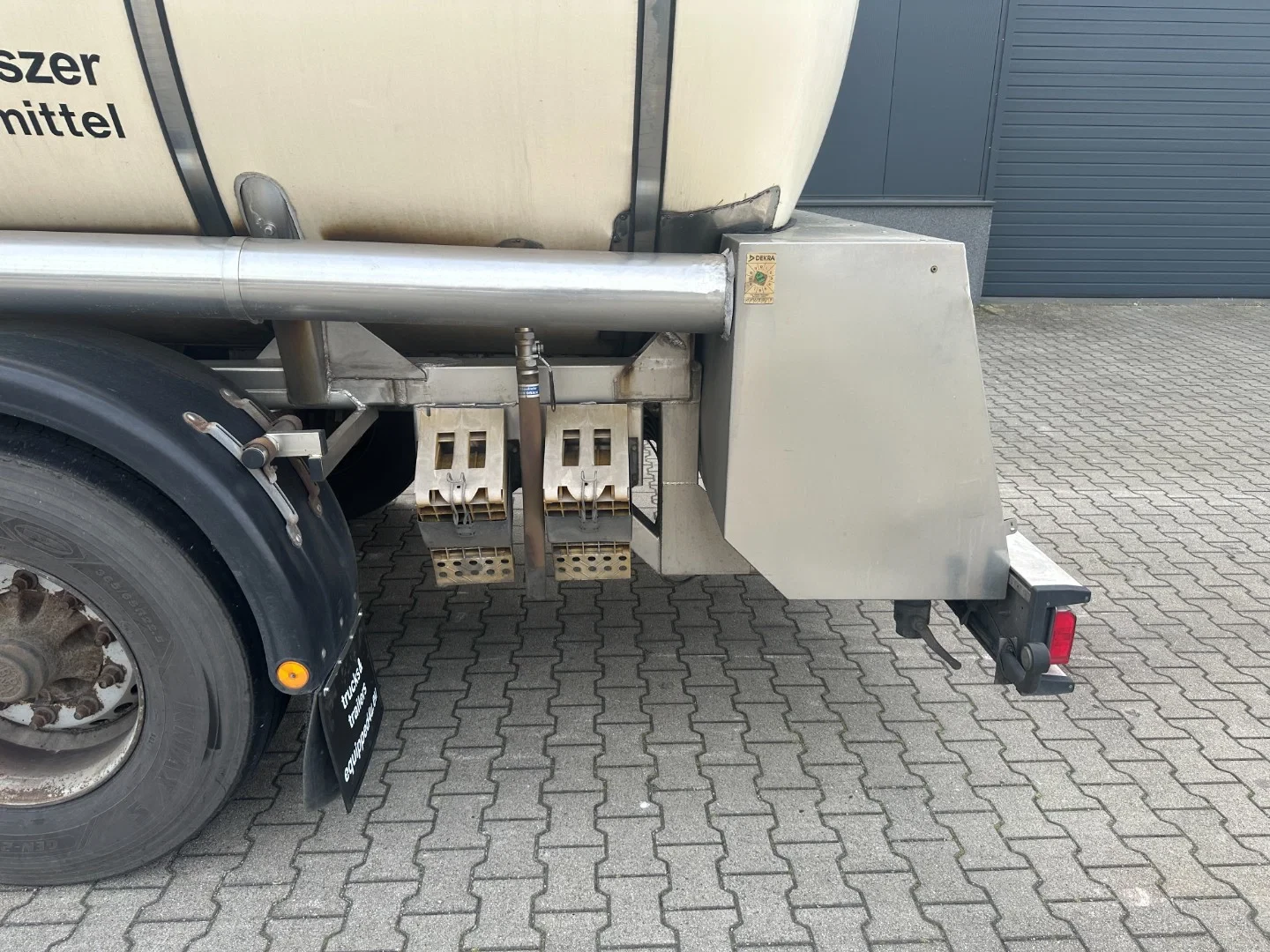 Feldbinder 1998 - LEBENSMITTEL / LEVENSMIDDELEN / FOOD / 33.500L / 3-COMP / PUMPE / LIFTACHSE imagem 23