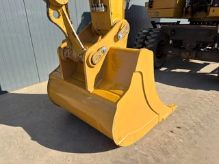 Cat N/A 2014 - M320F obrazek 12
