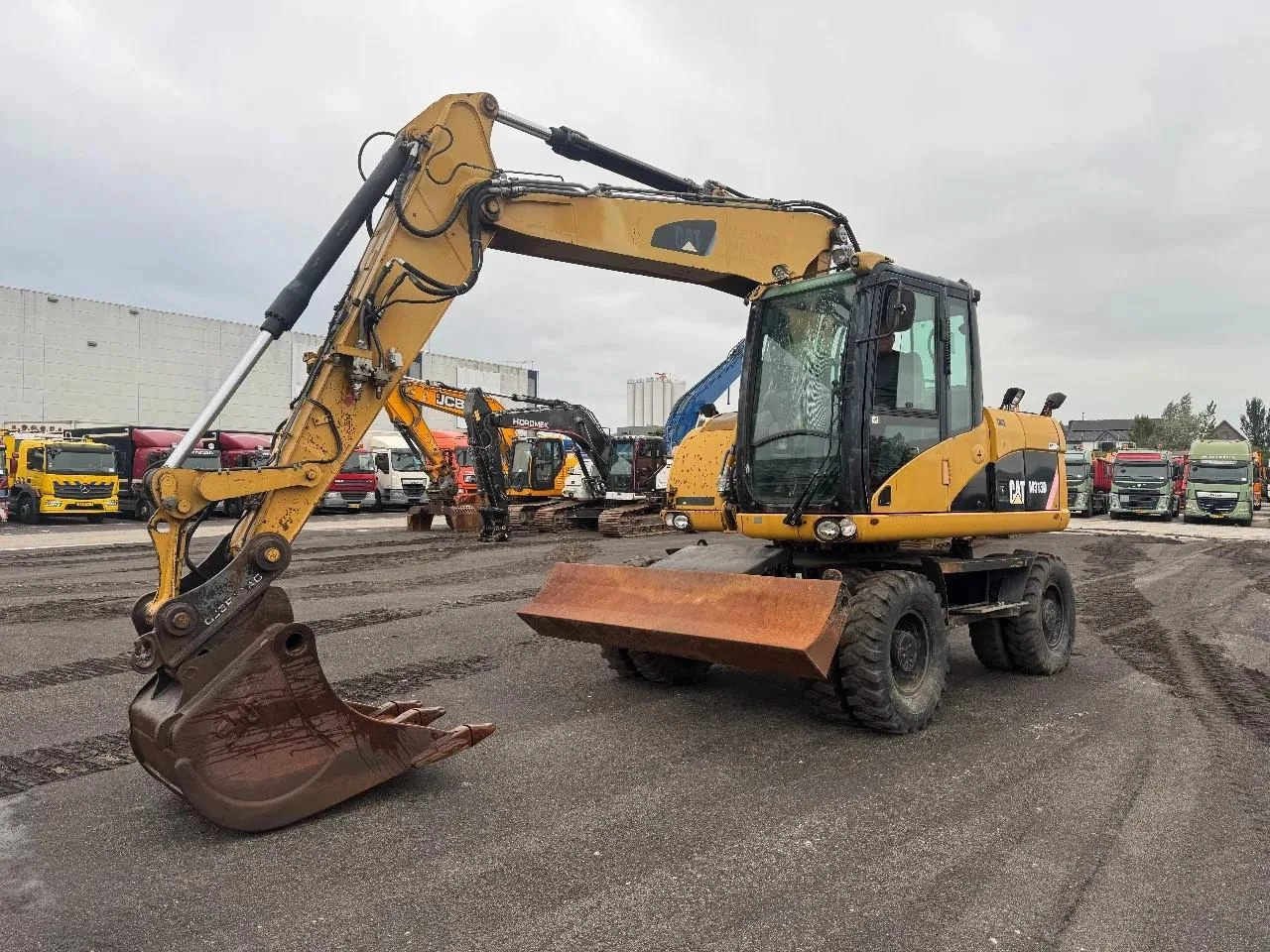 Caterpillar M313D 7212 HOURS 2008 obrázek 4