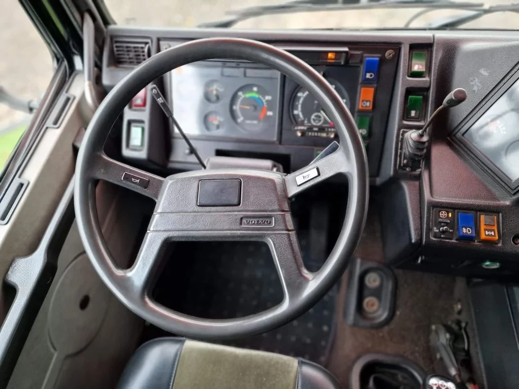 Volvo F 16 1992 - 500 Globetrotter 4x2 - Fully renovated - Volvo Demo colors - New paint - Perfect shape - Telma изображение 12
