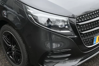 Mercedes-Benz V-Class 2024 - 300d AMG L2 DC zdjecie 14