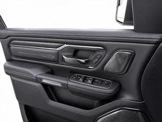 Dodge Ram 1500 2024 - 5.7 V8 4x4 Crew Cab Limited| BPM VRIJ! | Virtual cockpit | Head-up | Incl leren bedcover| Panorama | Incl. LPG en Trekhaak | Full options | bild 16