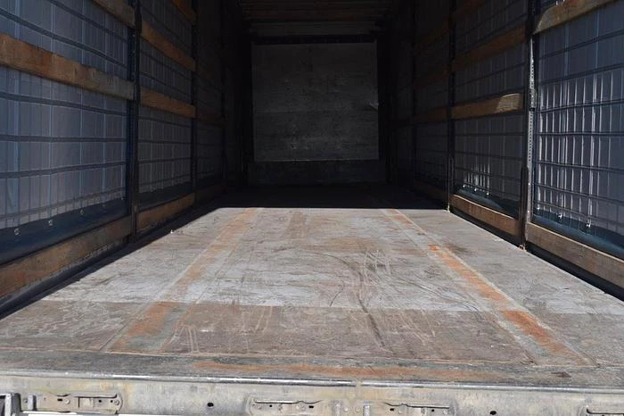 NORDIC S340 3 AXLE CURTAINSIDER SLIDING ROOF , NEW TILTS ,GALVANISED CHASSIS CODE XL ANTI THEFT. 2018 obrázek 11