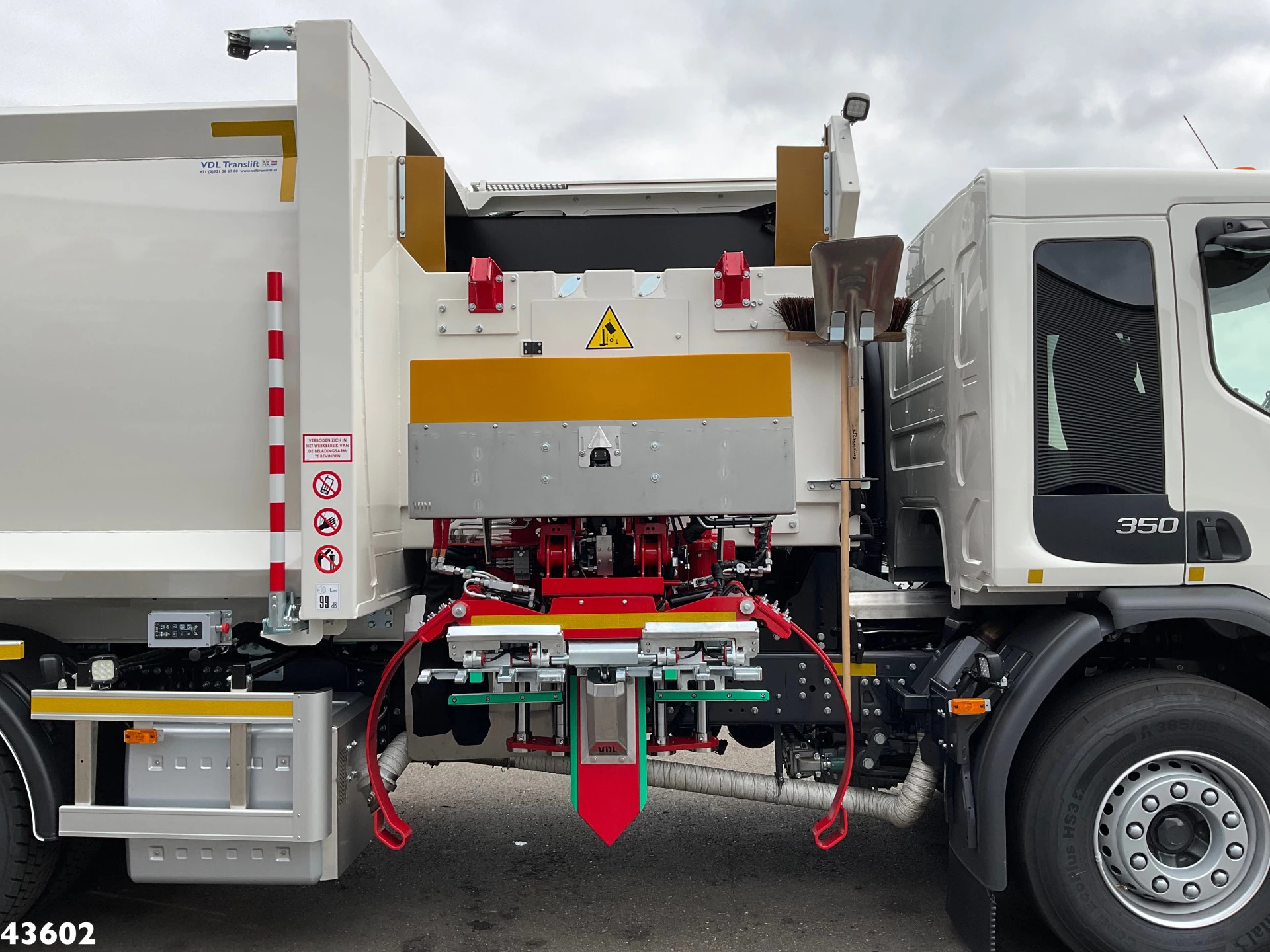 Volvo FE 350 VDL Translift zijlader 2023 image 13