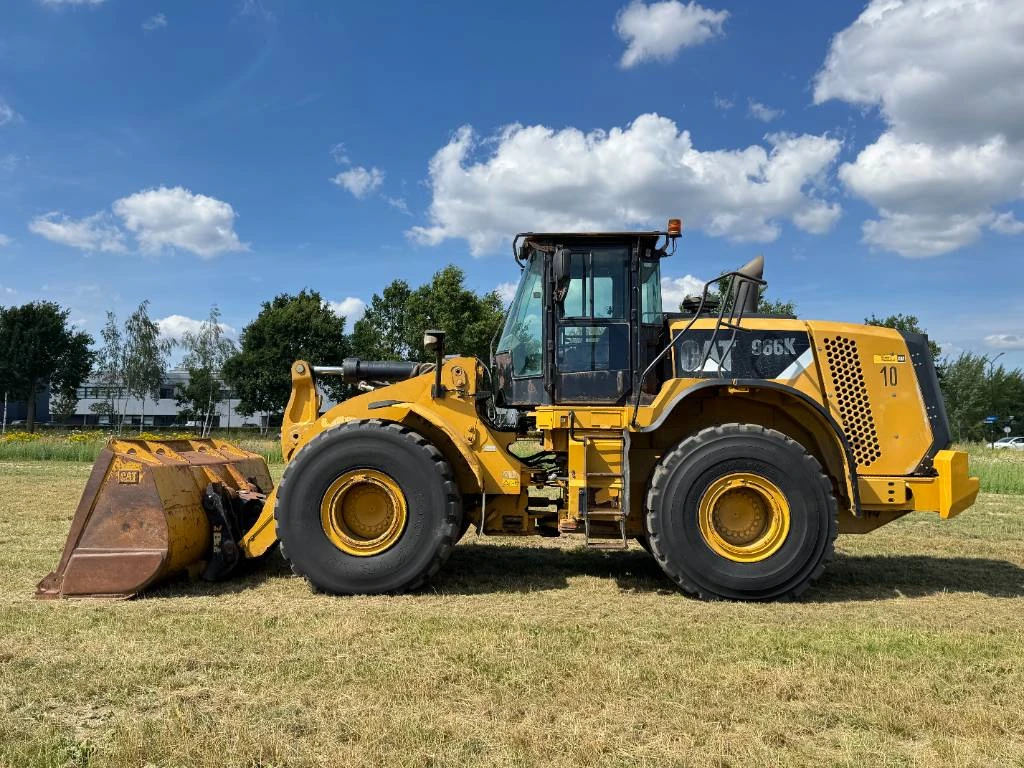 Cat 2011 - 966K - 3rd Function / Automatic Greasing image 1