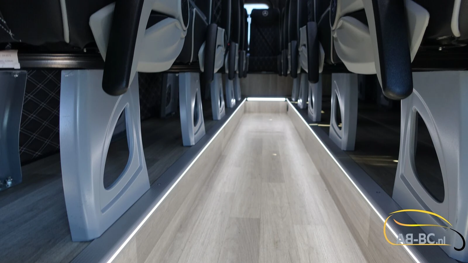 Mercedes-Benz Sprinter 2026 - Aveuro 519 CDI 21 seats EURO 6 Bild 88