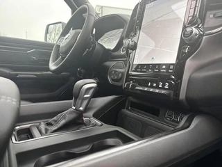 Dodge Ram 1500 2024 - 5.7 V8 4x4 Crew Cab SPORT GT BPM VRIJ! | Incl LPG | Trekhaak 13-polig | Bedcover | Adaptive cruise | PANORAMADAK| zdjecie 34