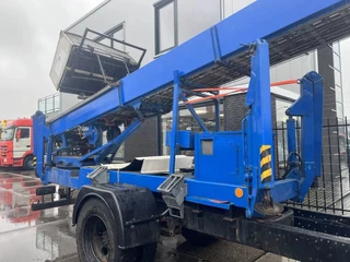 International 4600 1989 - 4x2 210HP + TEUPEN hyLIFT obrazek 32