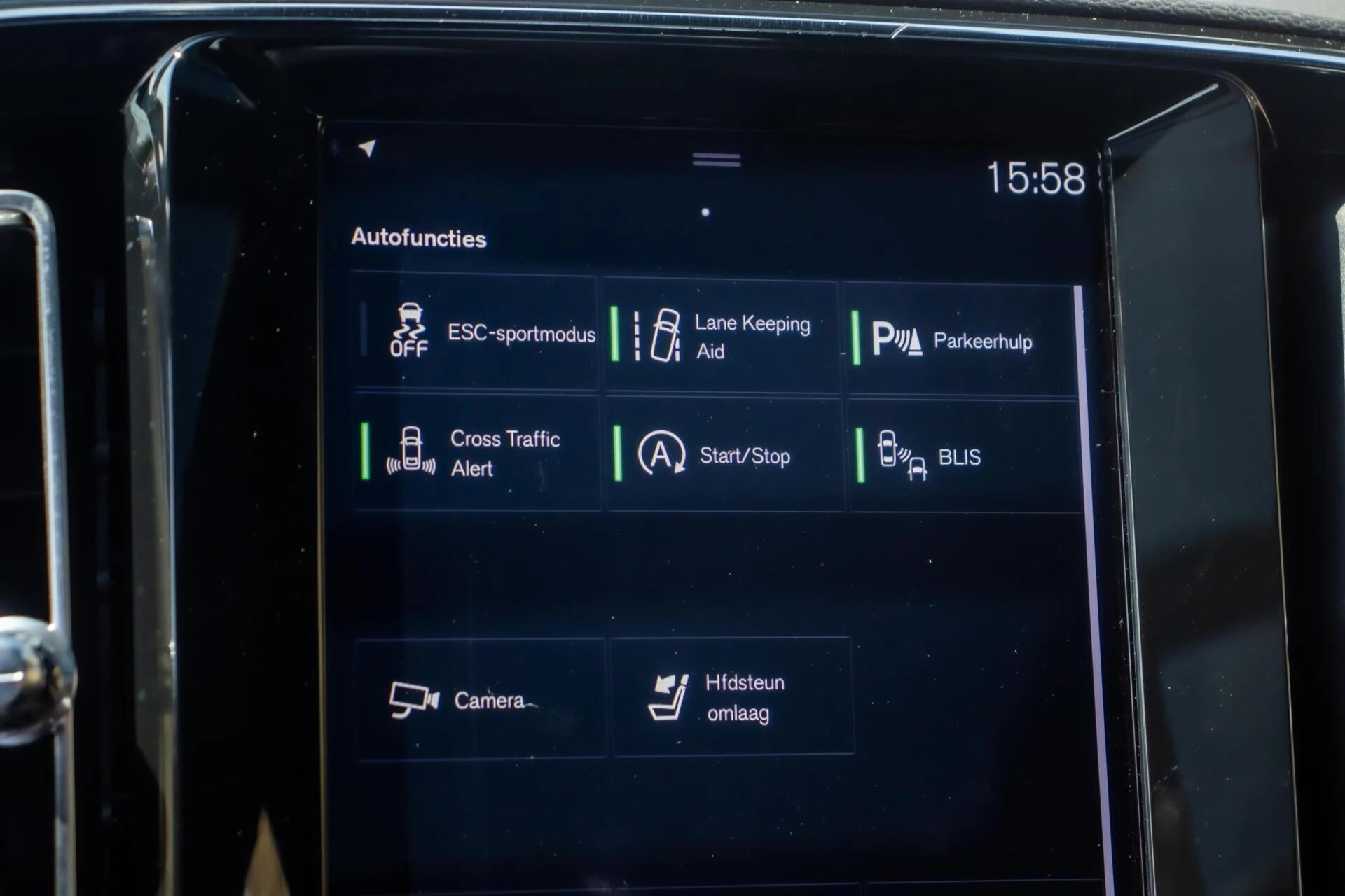 Volvo XC40 2019 - 2.0 T4 R-Design, Orig. NL, Pano, Leder, Keyless afbeelding 22