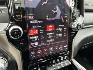 Dodge Ram 1500 2018 - 5.7 V8 LARAMIE / LPG / TREKHAAK 3.5T / ADAPTIVE CRUISE / CAMERA / PANO / 12 INCH SCREEN / DELMONICO RED obrazek 16