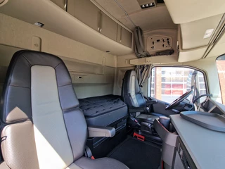 Volvo FH 2019 - 13.500 Globetrotter 6x2 - Retarder - Full air - 3.20 WB - Low KM - obrazek 18
