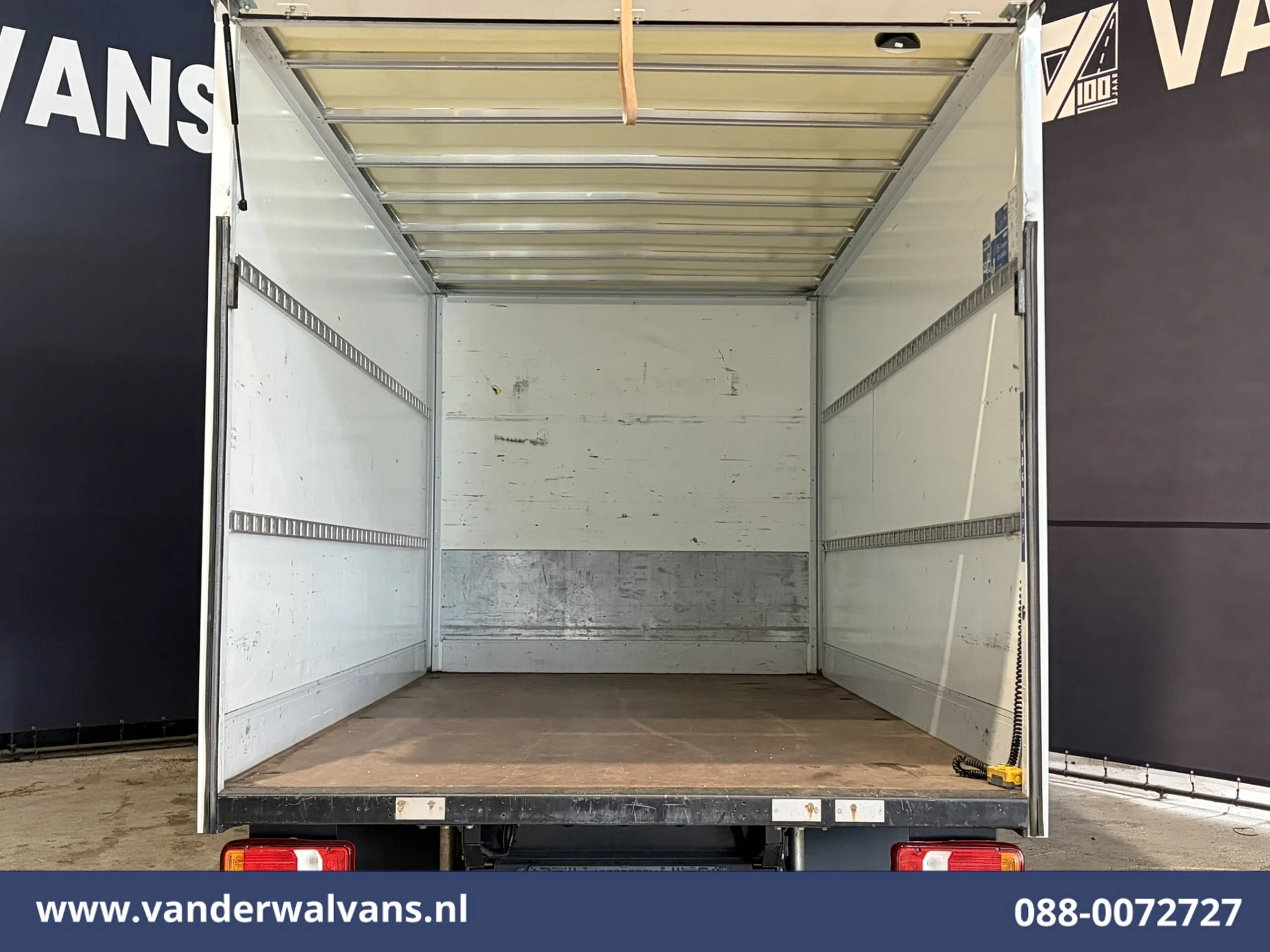 Iveco Daily 2024 - 35C16H 157pk Bakwagen Laadklep Euro6 Airco | Camera | Bijrijdersbank afbeelding 10