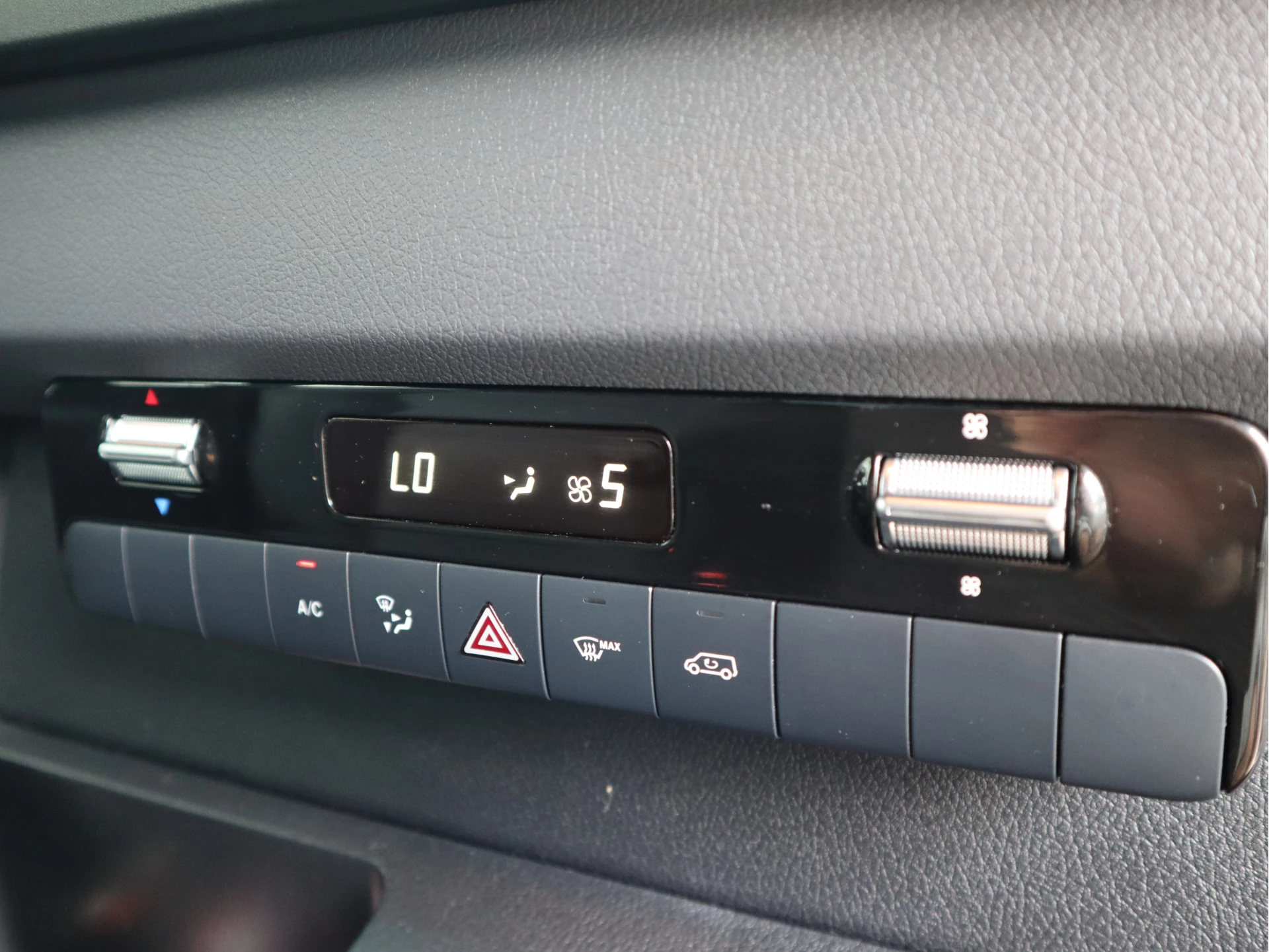 Mercedes-Benz Sprinter 2020 - 314 CDI Automaat Euro 6 - Bakwagen Laadklep - NL Auto - Mbux afbeelding 16