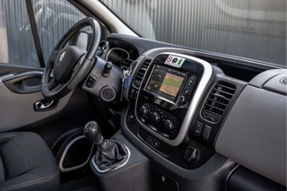 Renault Trafic 2018 - 1.6 dCi 95 | 9-Zits | Cruise | Navi | Airco | Trekhaak afbeelding 2 miniatuur