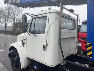International 4600 1989 - 4x2 210HP + TEUPEN hyLIFT obrazek 11