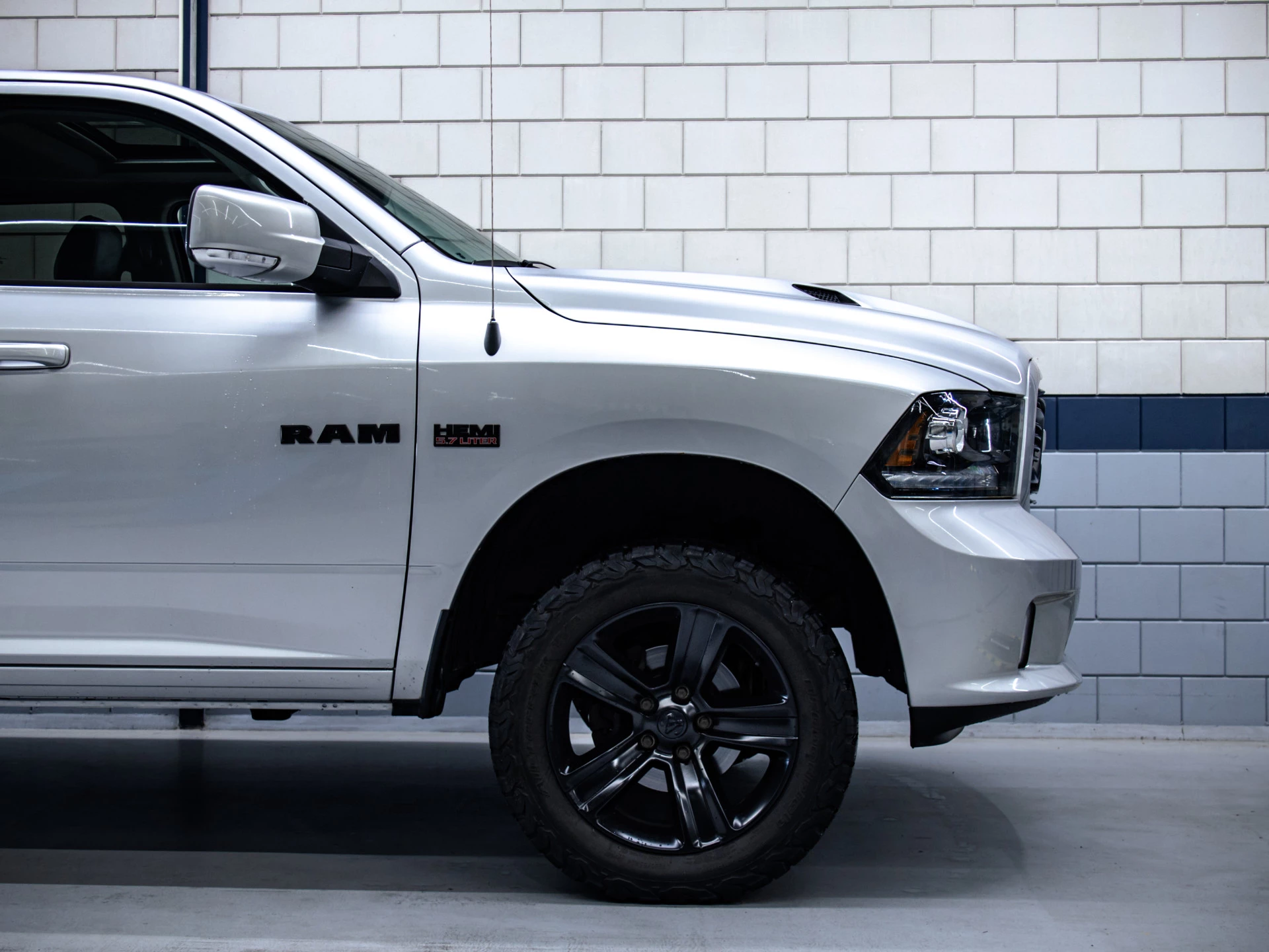 Dodge Ram 1500 2021 - Sport | 5.7L HEMI V8 4x4 image 6