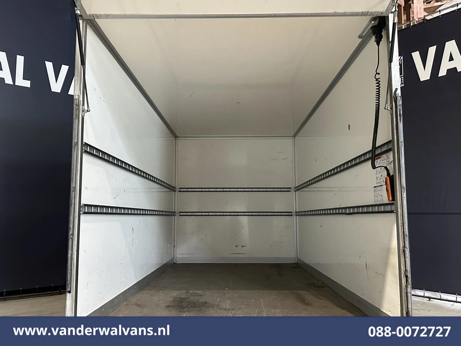 Ford Transit 2022 - 2.0 TDCI 130pk Bakwagen Laadklep Euro6 Airco | 940kg laadvermogen | Cruisecontrol | Verwarmde Voorruit immagine 12