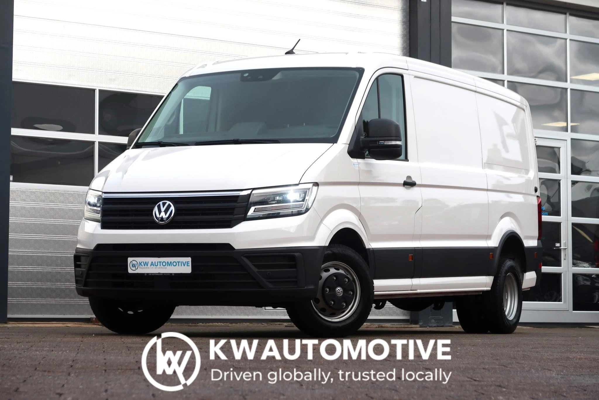 Volkswagen Crafter 2021 - 50 2.0 TDI DL L3H2 afbeelding 1