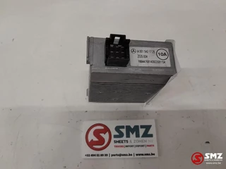 Mercedes-Benz N/A - Occ omvormer 24V/12V 10A Mercedes afbeelding 5