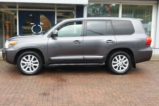 Toyota Land Cruiser 2016 - V8 200 V8. 4.5D Executive. 7 Persoons. Luchtvering. 46.500.- euro marge image 18