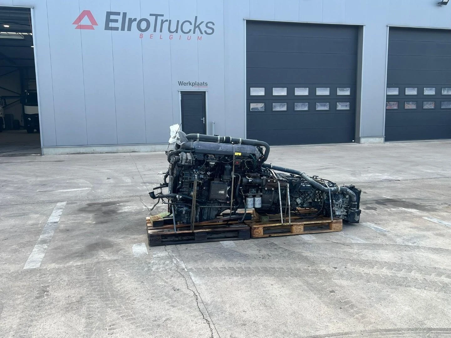 Renault Premium 420 2004 afbeelding 1