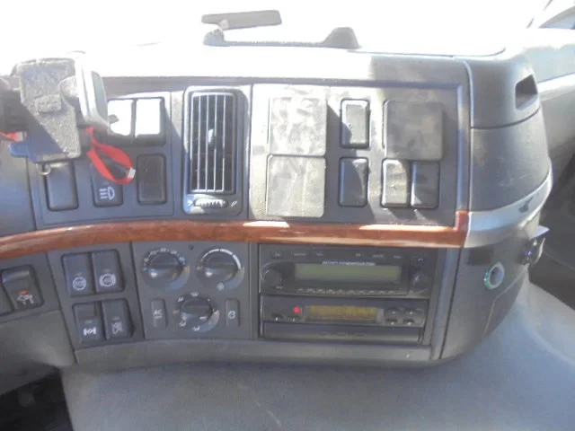 Volvo FM 12.380 2005 - NL TRUCK afbeelding 9