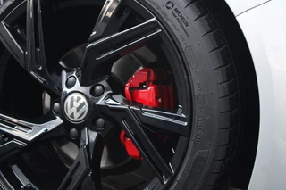 Volkswagen Transporter 2021 - 2.0 TDI L2H1 28 Bulli 150pk - 20 Inch - Camera - Trekhaak - Leder - ACC - LED - Rijklaar immagine 17