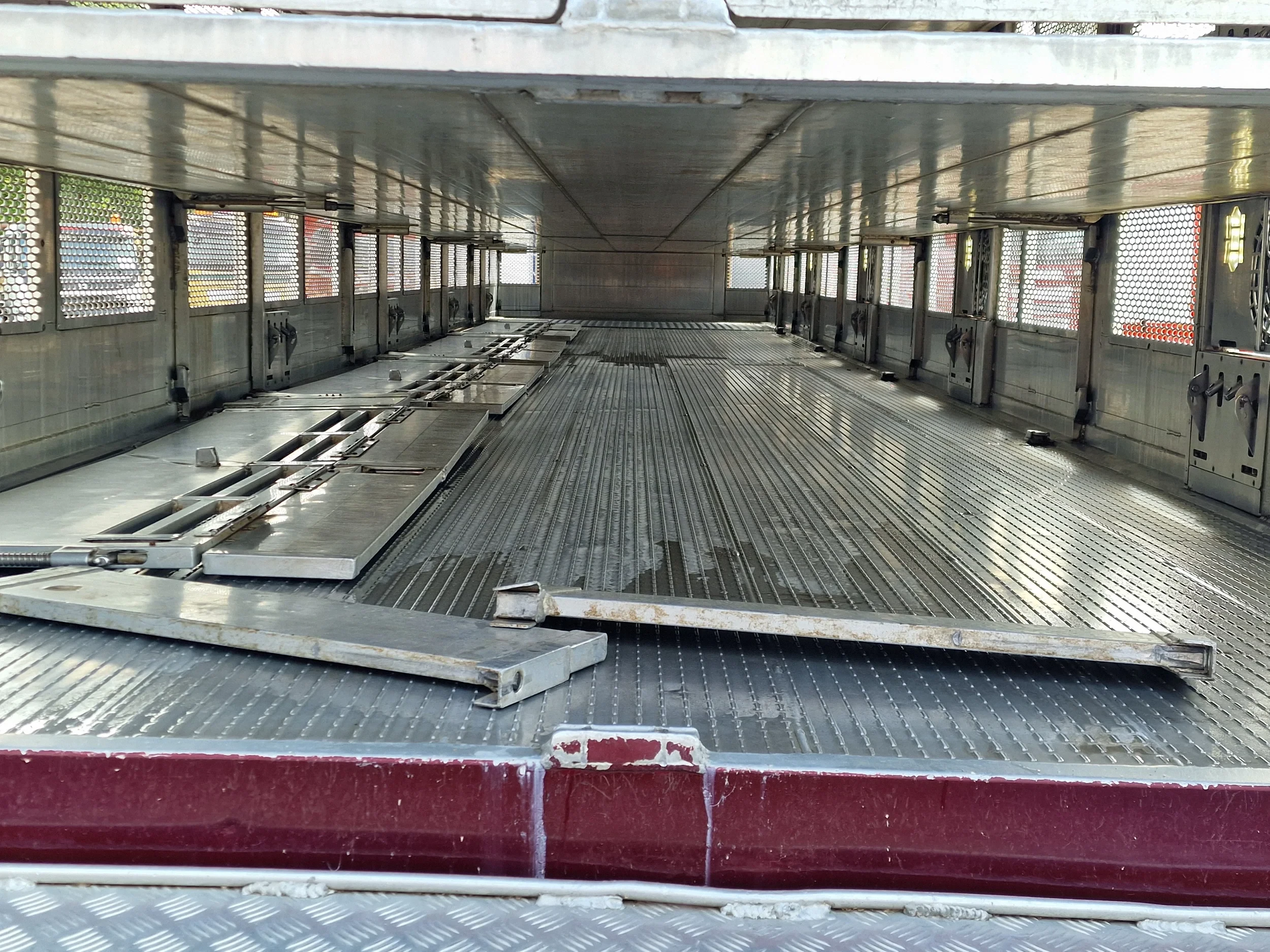 CUPPERS 2013 - 4 stock - new TUV - type 2 - lifting floors - lift / ramp afbeelding 48
