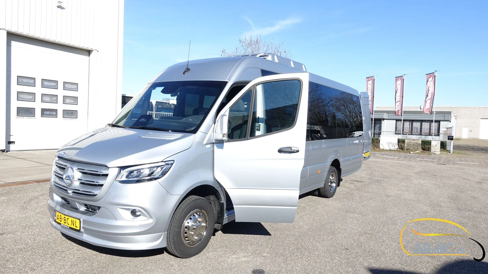 Mercedes-Benz Sprinter 2026 - NEW 519 CDI 24 Seats EURO 6 obrázek 24