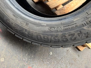 Continental Bandenset 2 x 315/60R22.5 + 4 x 295/60R22.5 - N/A zdjecie 14