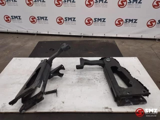 Mercedes-Benz N/A 2014 - Occ set cabinesteunen links en rechts Mercedes Act bild 2