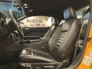 Ford Mustang 2009 - Coupe 4.6i V8 GT Premium 45th Anniversary Edition obrazek 22