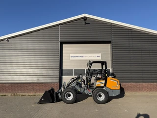 Giant G2700 X-TRA HD+ minishovel / kniklader NIEUW €690 LEASE 2026 afbeelding 3 miniatuur