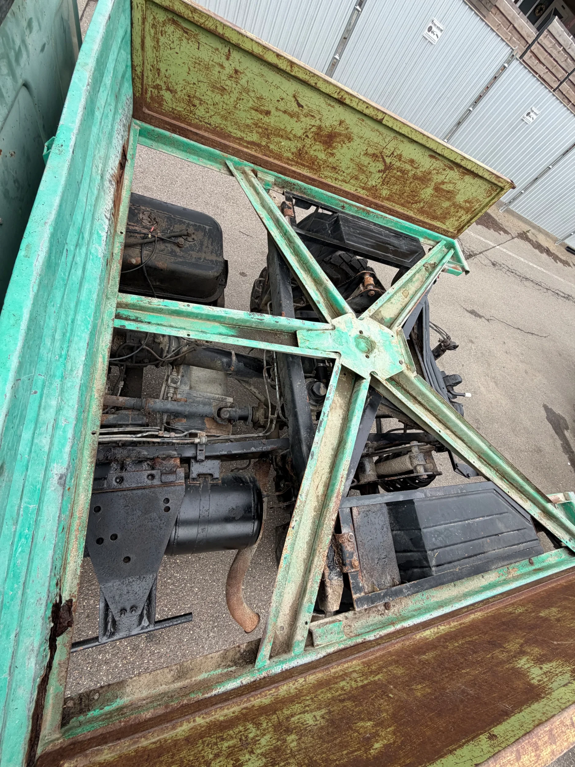 Mercedes-Benz Unimog - 403, Pritsche, Kipper, 72 PS, voll funktionsfähig! afbeelding 12