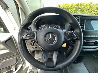 Mercedes-Benz eVito 2023 - 66 kWh / FULL ELECTRIC / SOH 93% / L2H1 / 43.007 KM / INRICHTING / 1e EIG. / CAMERA / 3-ZITS / CRUISE image 13