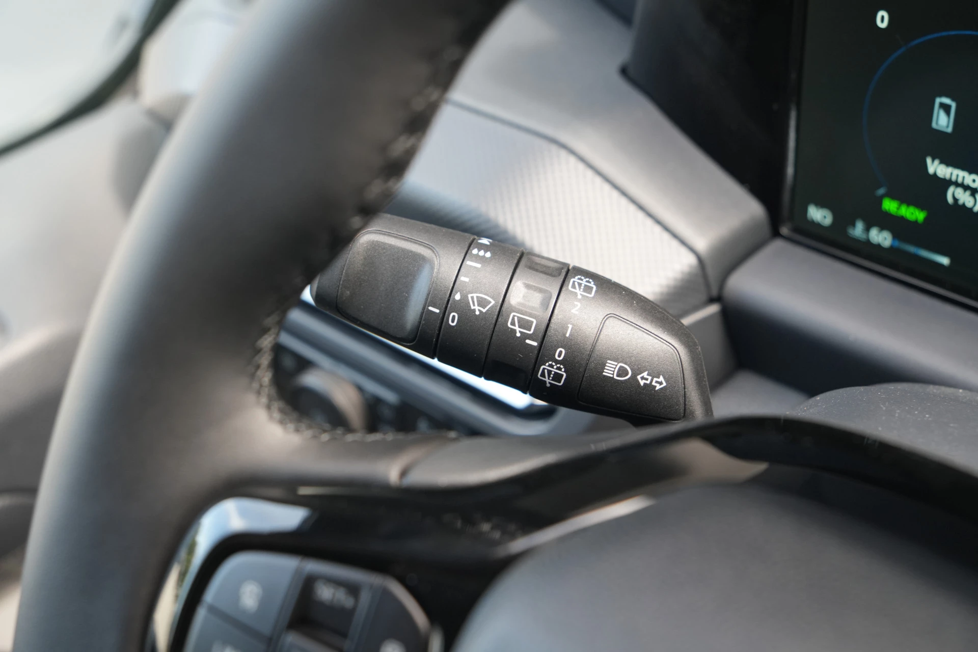 Ford Transit Custom 2026 - 340 2.5 PHEV L2H1 Limited 232pk 9 Zits - Keyless - ACC - Blindspot - Camera - Carplay - Navi - Prijs excl. BTW - Rijklaar afbeelding 21