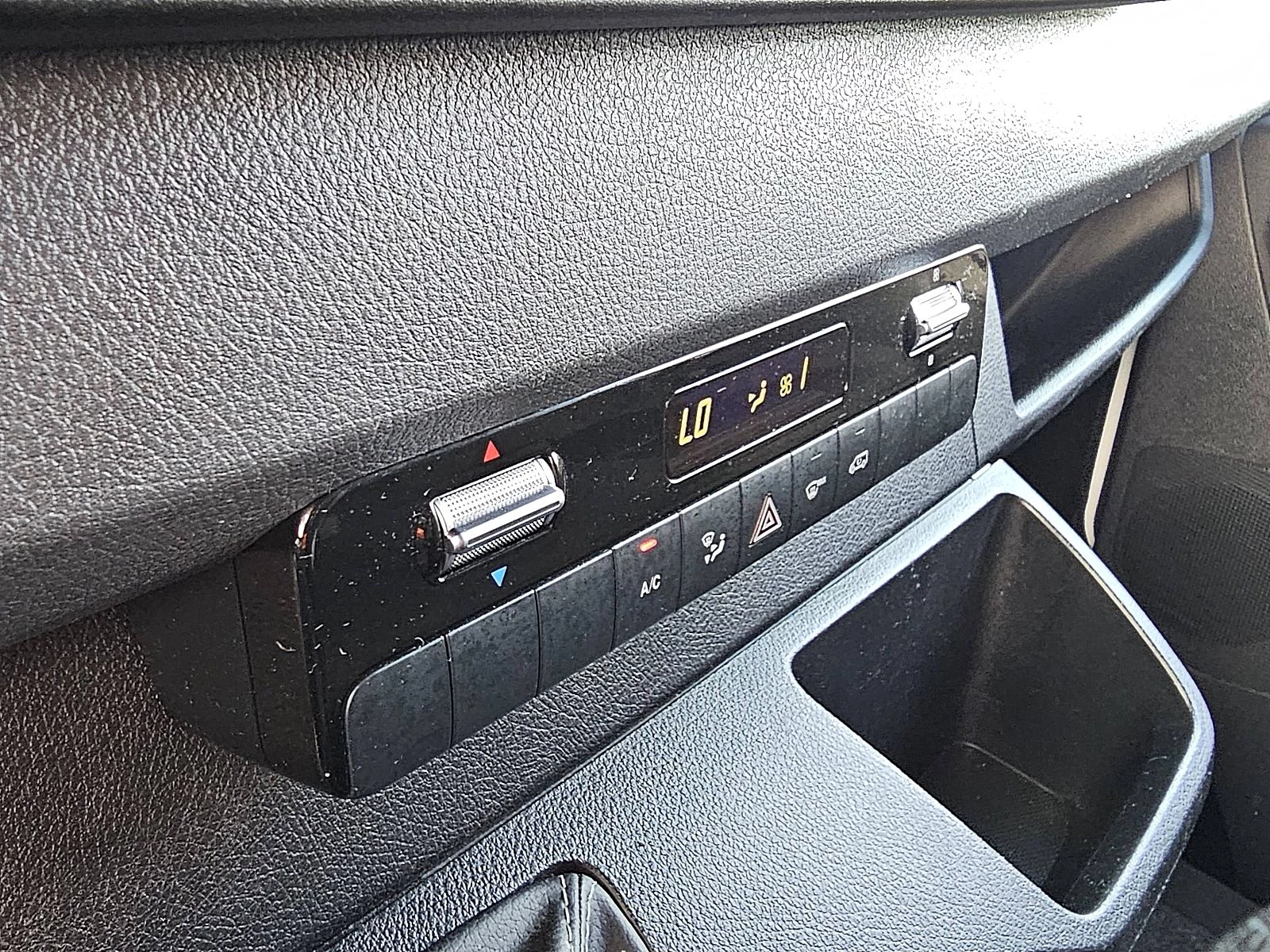 Mercedes-Benz Sprinter 2023 - 317 Bild 10