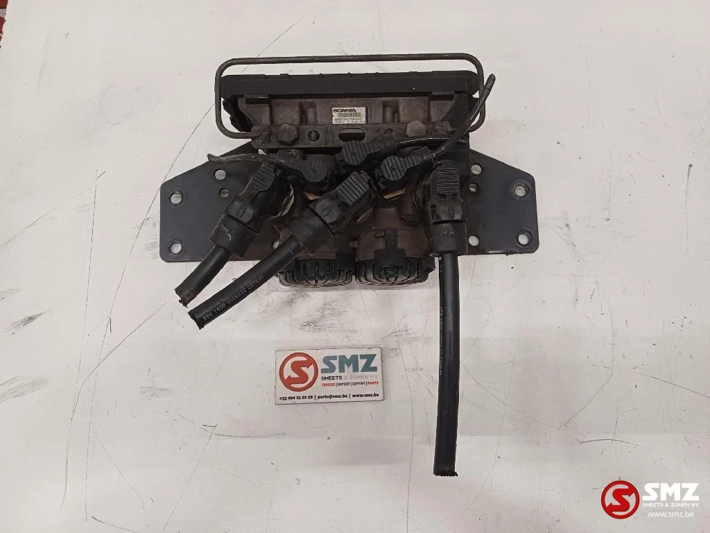 Scania 2019 - Occ EBS achterasmodulatorklep Scania afbeelding 1