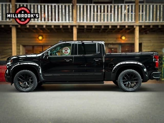 Chevrolet Silverado 2024 - High Country Black Edition Widebody 6.2 V8 420 PK imagen 14