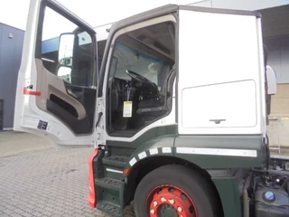 Mercedes-Benz Actros 2016 - 2340 LL 6X2 image 7