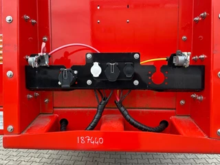 KAESSBOHRER N/A 2026 - new and unused Heavy-Duty flatbed / 690cm extendable / steering axle / lift axle / twistlocks / timberstakes / NL-trailer / APK: 04-2027 bild 9