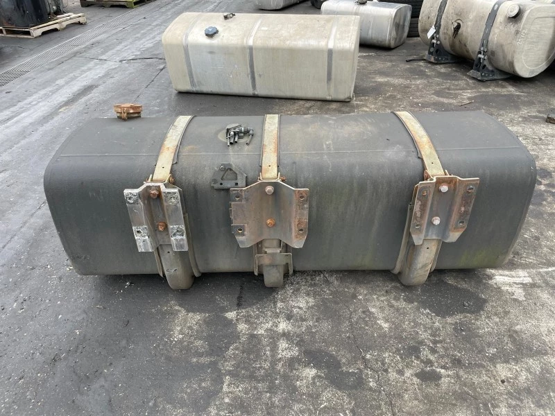 DAF - ALUMINIUM BRANDSTOFTANK (200X67,5X62,5 CM) obrázek 4