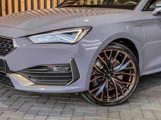 CUPRA Leon Sportstourer 2021 - 1.4 e-Hybrid VZ 245PK Automaat image 34