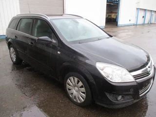 Opel Astra 2009 - 1.7 CDTI , NOT RUNNING , Navi , Airco , lederen bekleding obrazek 4