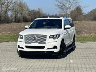 Lincoln Navigator 2024 - Black Label op Grijs kenteken. zdjecie 8