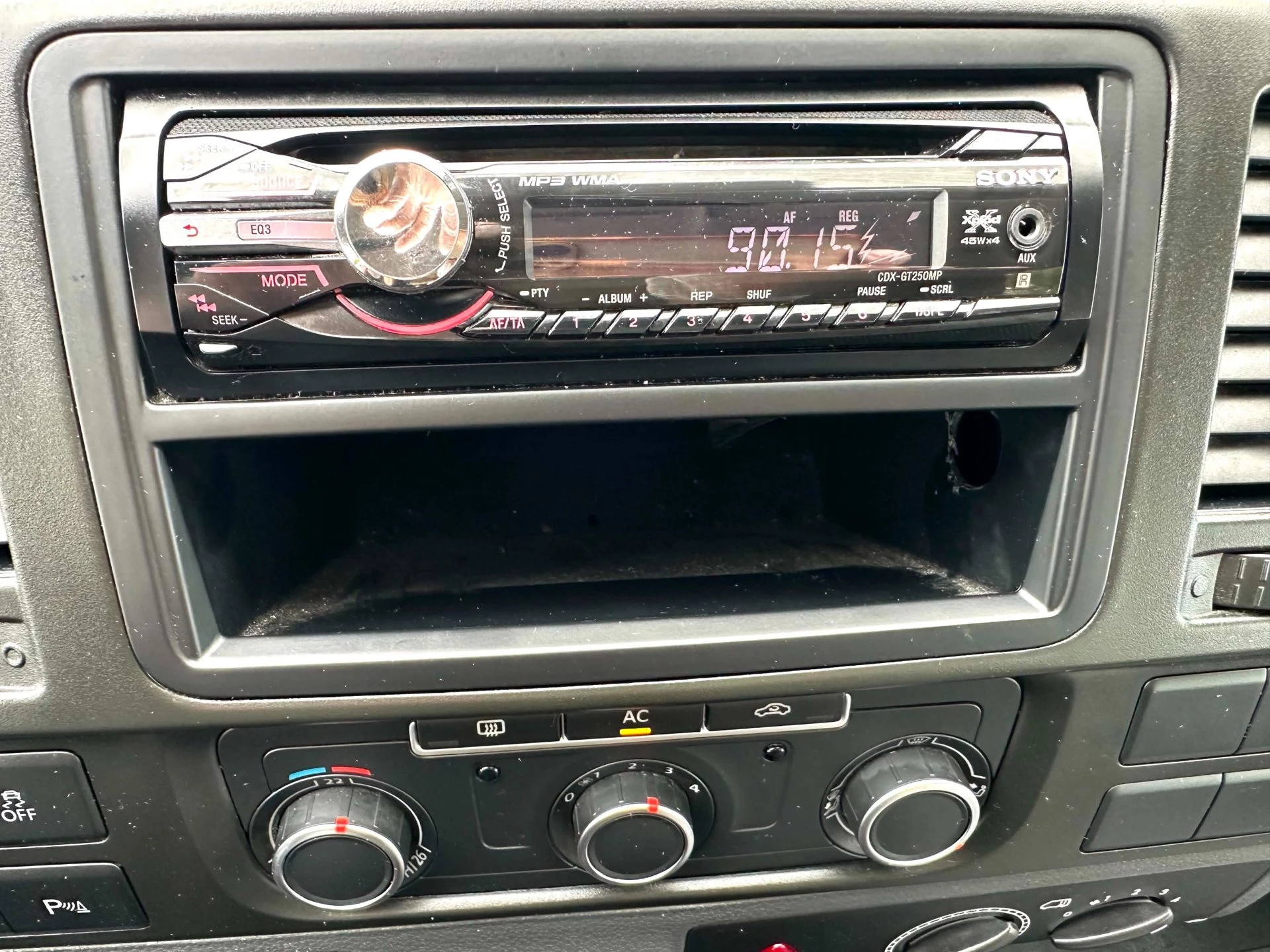 Volkswagen Transporter 2012 - Kombi 2.0 TDI L2H2 9 Persoons Automaat Marge 140 PK afbeelding 20